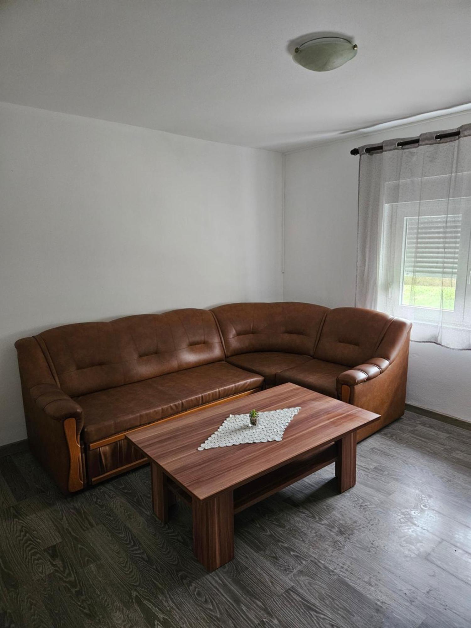 Apartman Mile - Holiday House Smoljanac Luaran gambar